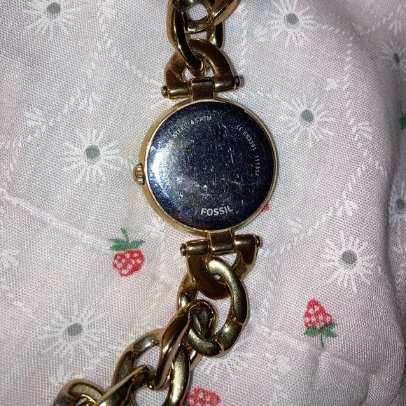 Fossil Watch - Picture 3 of 3